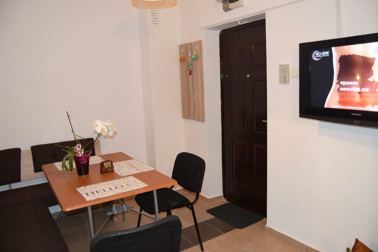 Central Appartment St'S Martin Church บราชอฟ ภายนอก รูปภาพ